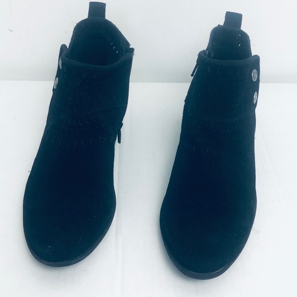 baretraps women's ankle boots